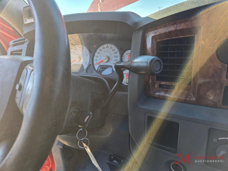 2006-dodge-ram-2500-image-17