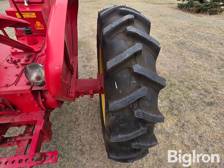 1941-massey-ferguson-81-image-17
