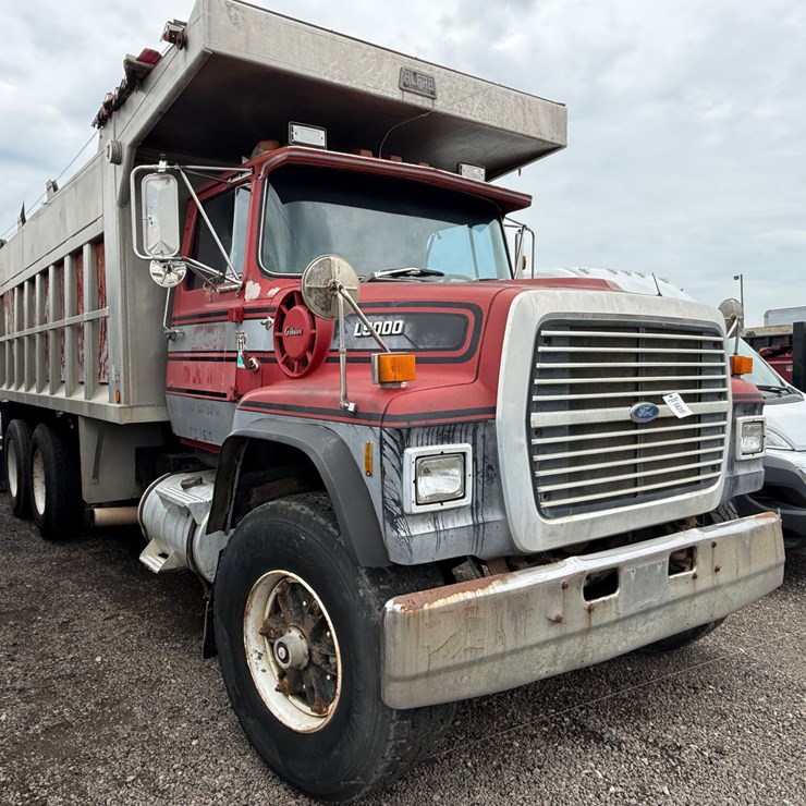 1988 FORD L9000