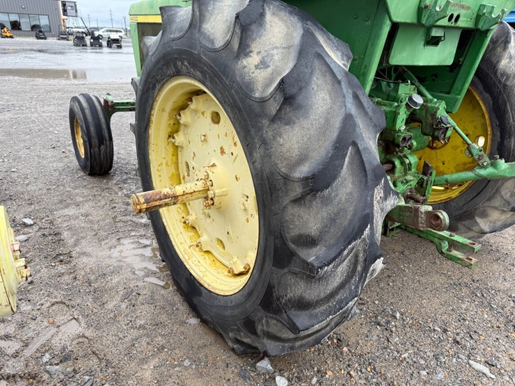 john-deere-4430-image-17