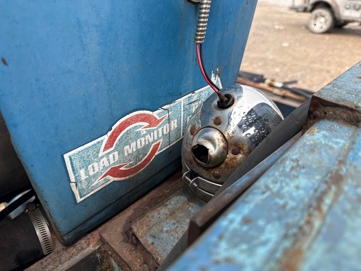 ford-7600-image-39