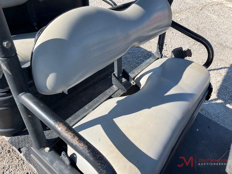 2019-club-car-carryall-1700-image-7