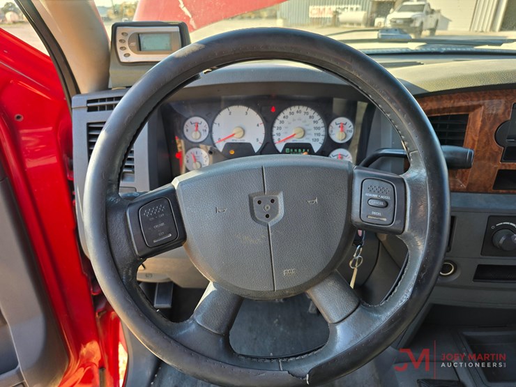 2006-dodge-ram-2500-image-18