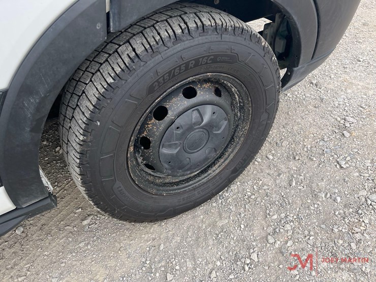 2019-ford-transit-image-9