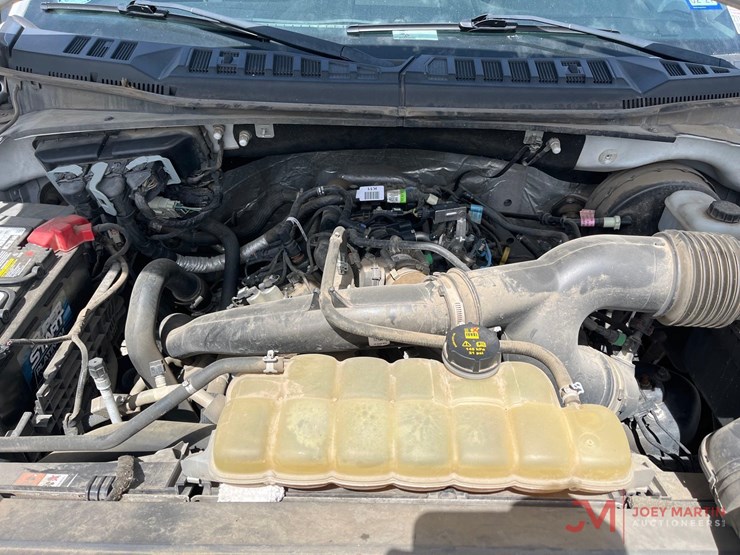 2019-ford-f150-xlt-image-21