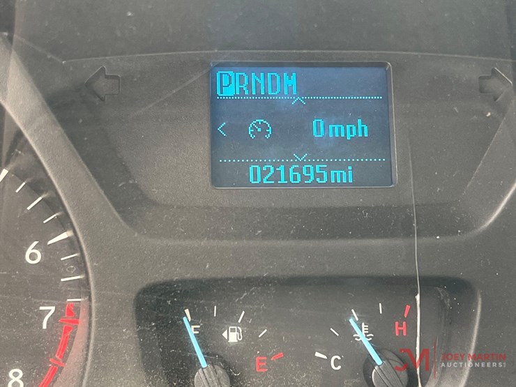 2019-ford-transit-image-23