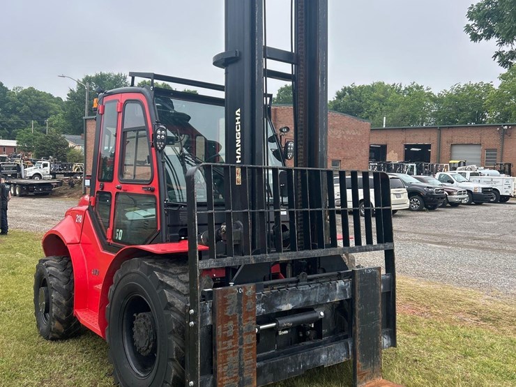 2022-hangcha-cpcd50-cw95c-rt4-4x4-11000lb-rough-terrain-forklift-image-2