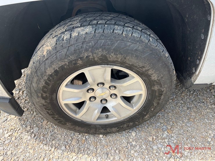 2019-chevrolet-silverado-1500-image-33