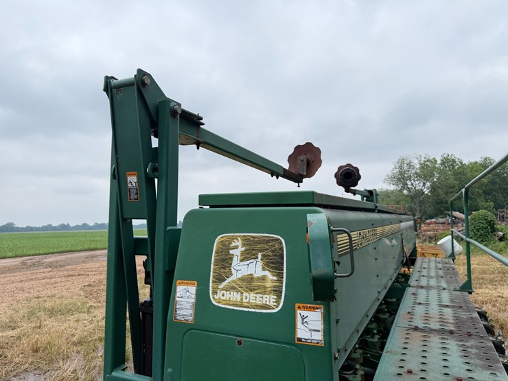 john-deere-530-image-42