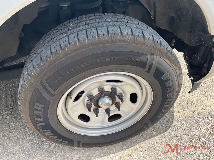 2019-ford-f350-sd-image-27