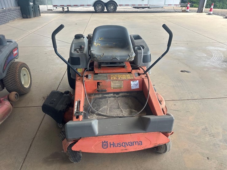 husqvarna-residential-z48220-turn-mower--non-runner-image-2