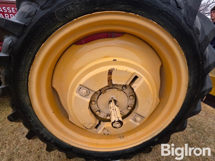 massey-ferguson-22-image-17