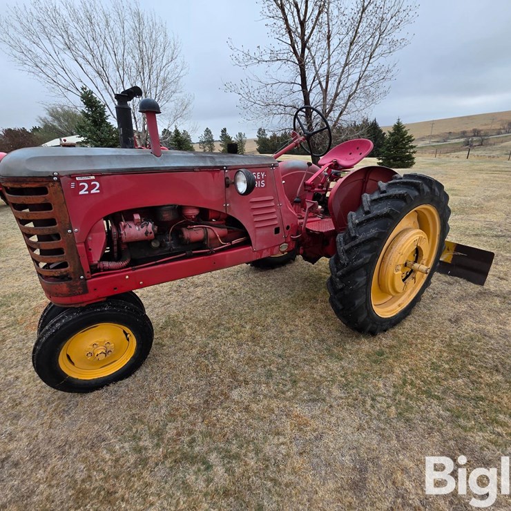 MASSEY-FERGUSON 22