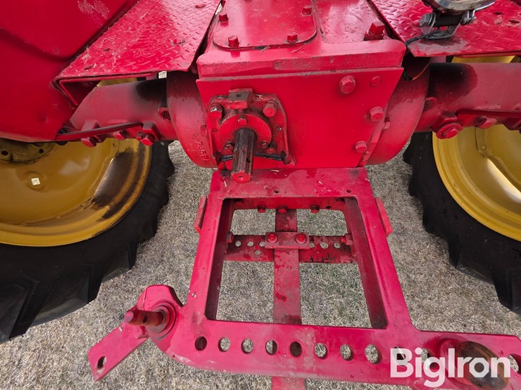 1941-massey-ferguson-81-image-12