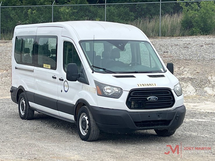 2019-ford-transit-image-1