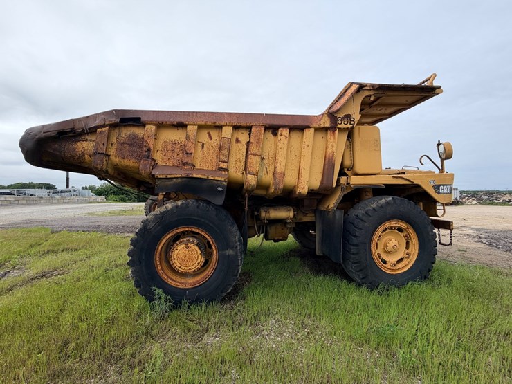 1972-caterpillar-769-image-9
