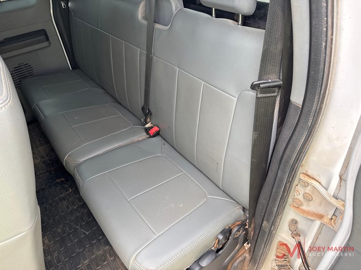 2012-ford-f250-xl-image-26