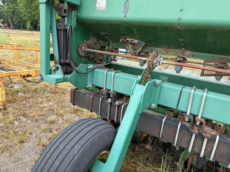 john-deere-530-image-53
