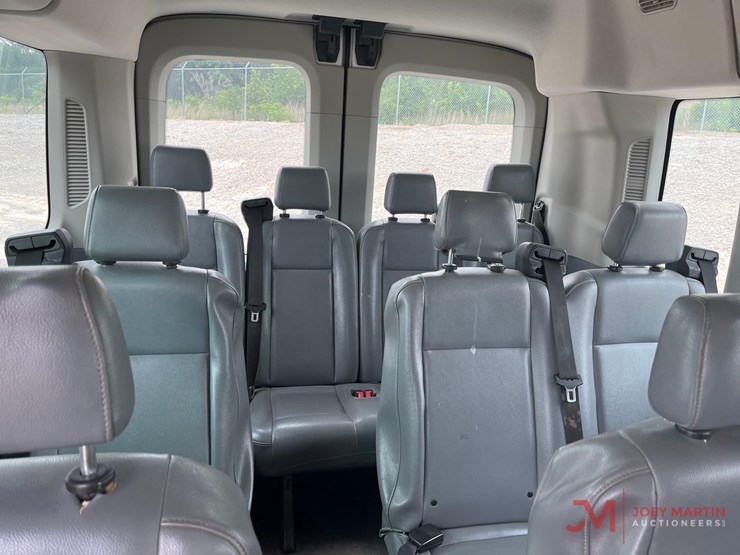 2019-ford-transit-image-10