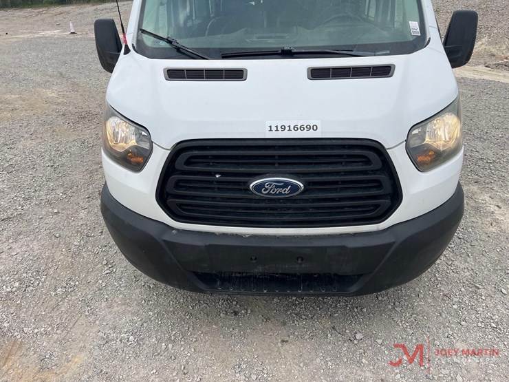 2019-ford-transit-image-16