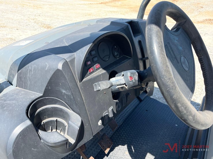 2019-club-car-carryall-1700-image-14
