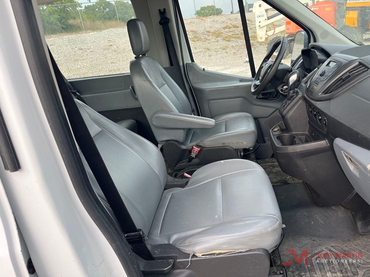 2019-ford-transit-image-8