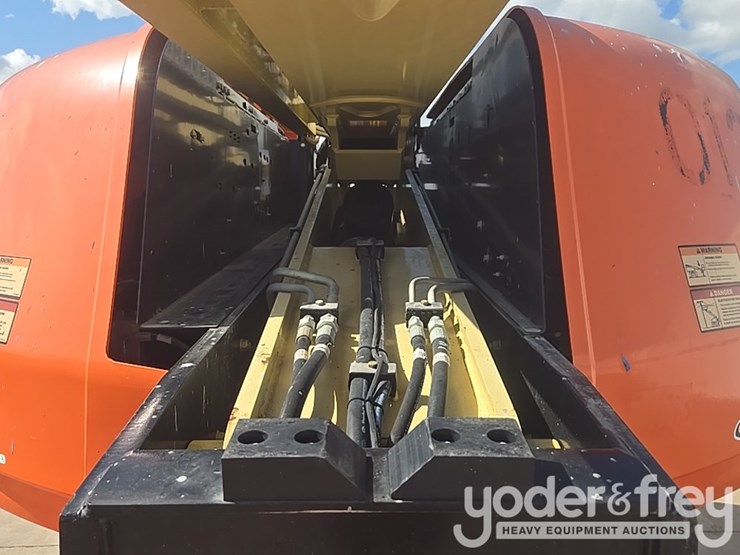 2021-jlg-660sj-image-26