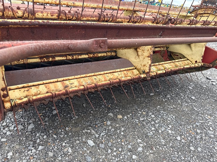 new-holland-477-image-12
