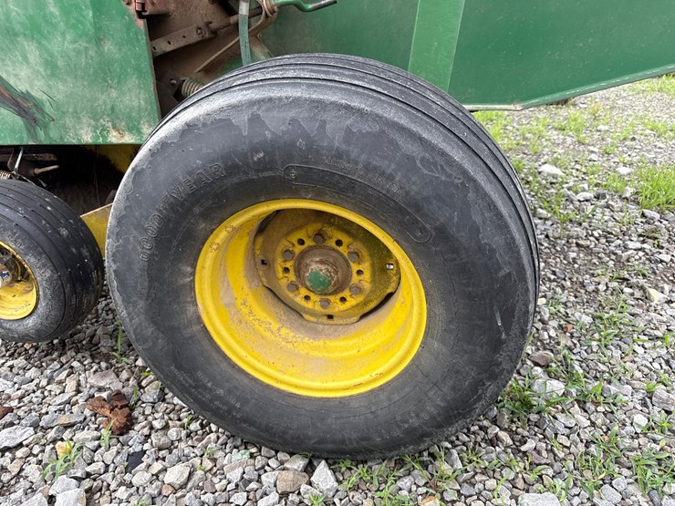 john-deere-435-image-9