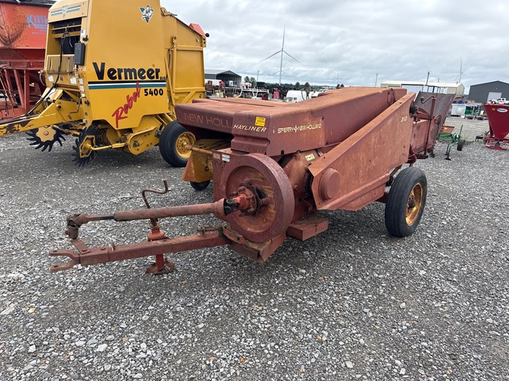 new-holland-310-image-1