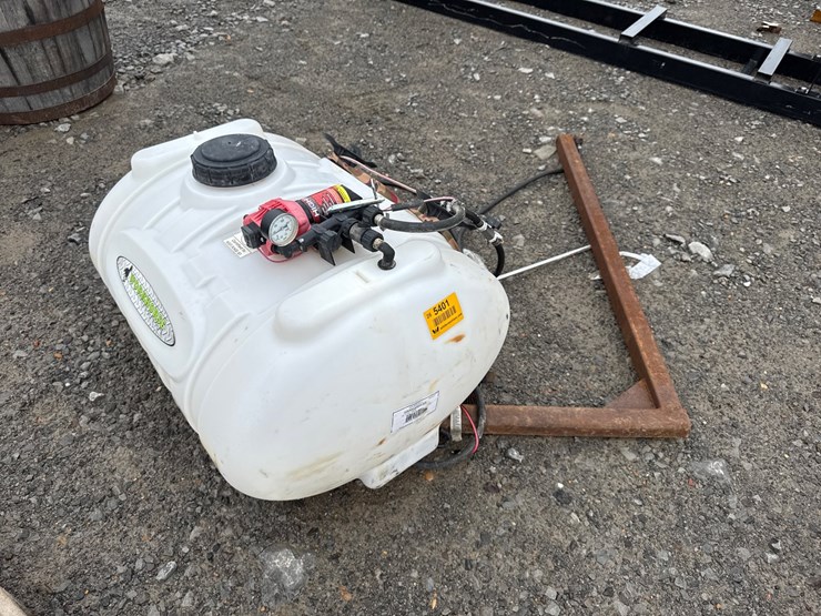 #5401-•-workhorse-40gal-poly-tank-image-1
