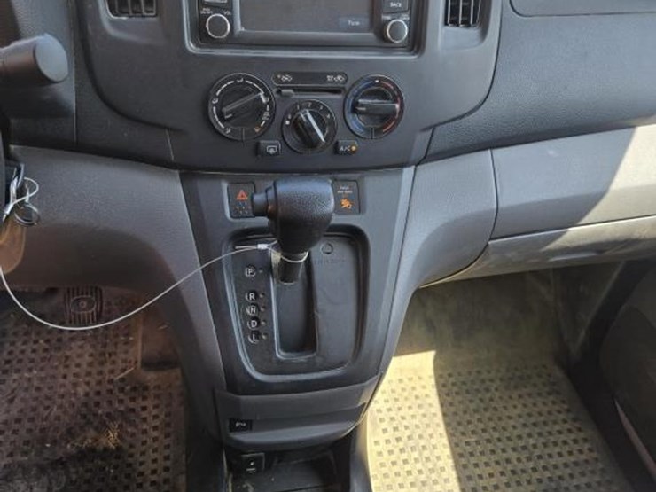 2015-chevrolet-city-express-image-21
