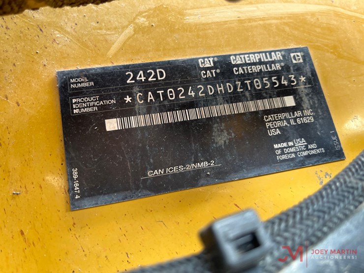 2019-caterpillar-242d-image-17