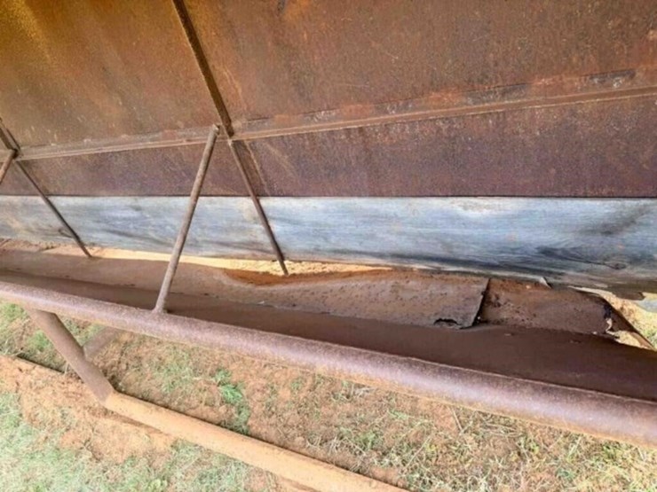 12’x7’-steel-self-feeder-image-2