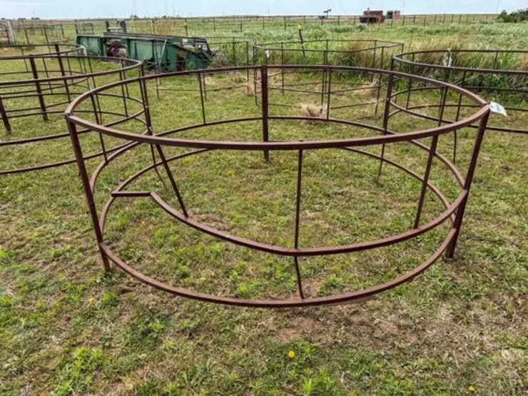 steel-round-bale-feeder-image-1