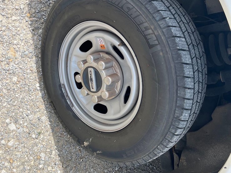 2019-ford-f350-sd-image-24