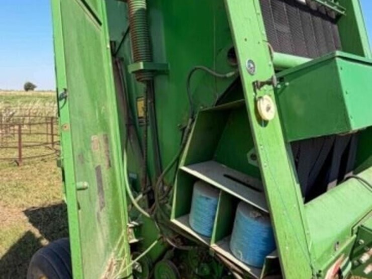 john-deere-530-image-6