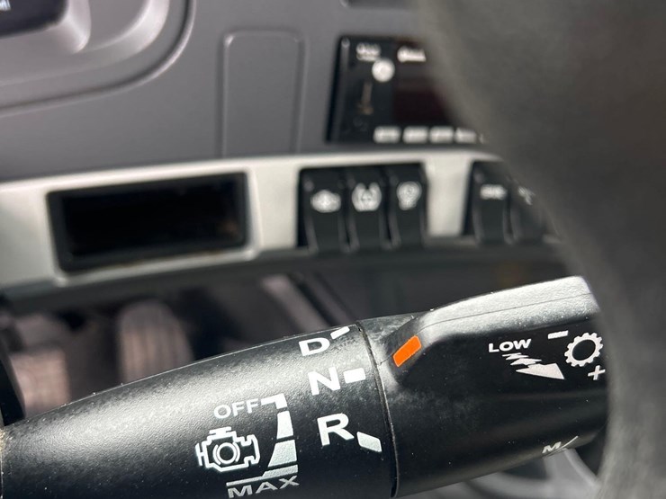2024-kenworth-t880-image-72