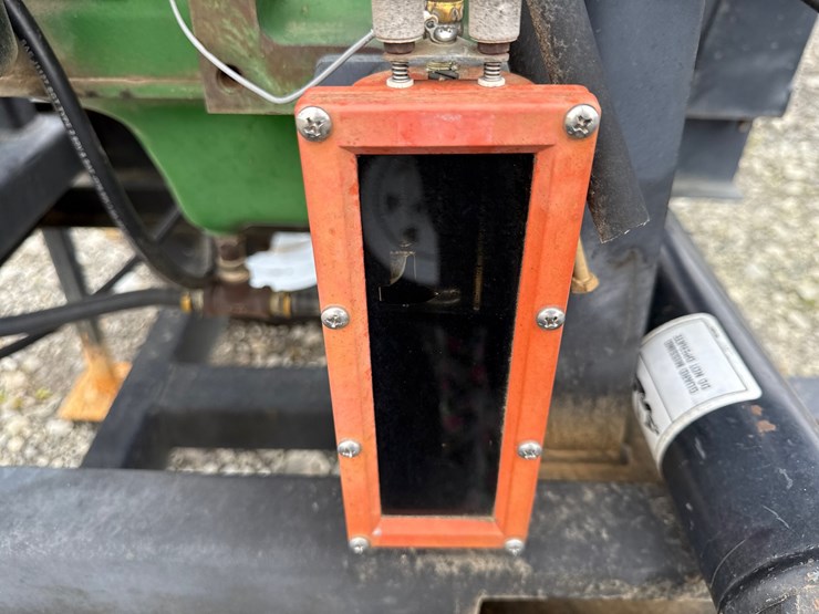 2004-john-deere-480-image-23