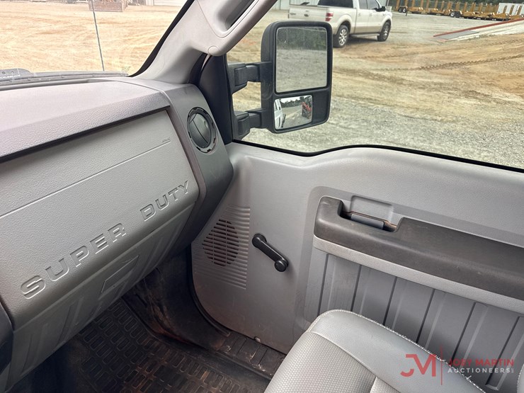 2012-ford-f250-xl-image-32