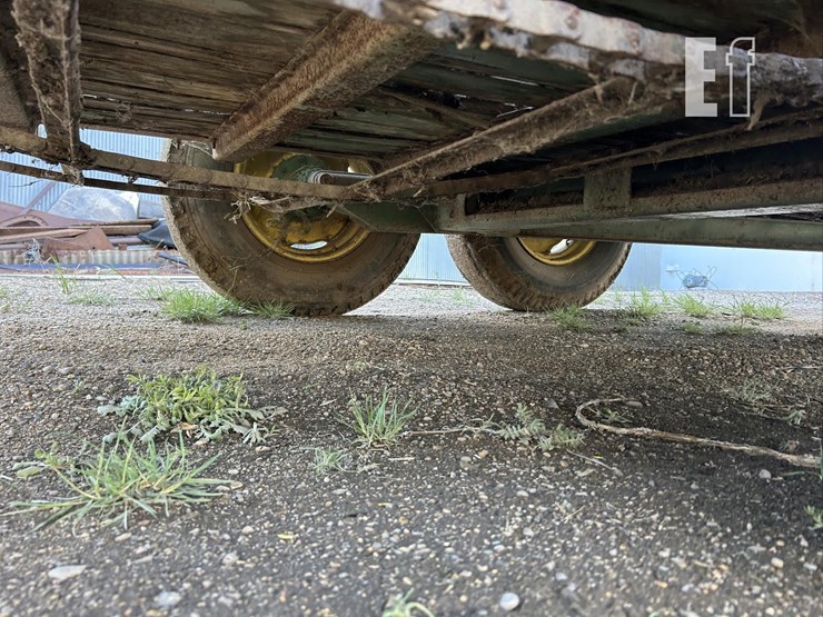 john-deere-660-image-27
