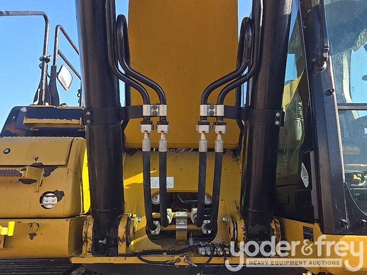 2021-caterpillar-336-image-30