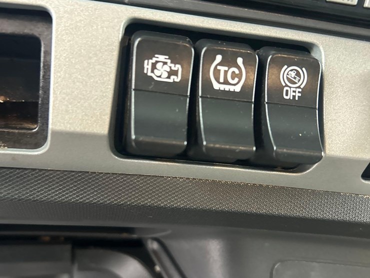 2024-kenworth-t880-image-61