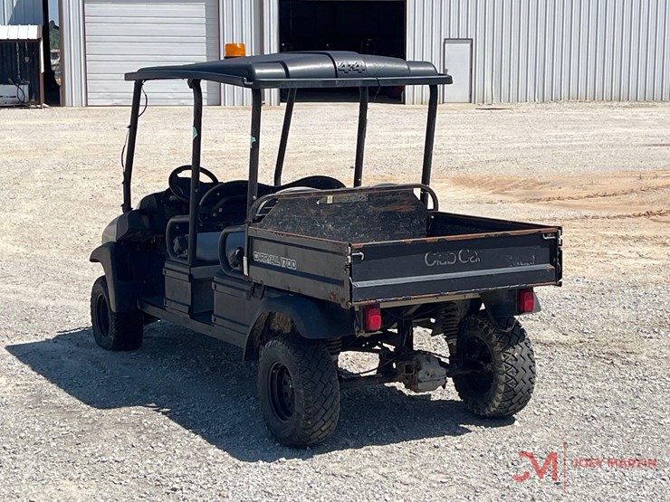 club-car-carryall-1700-image-2