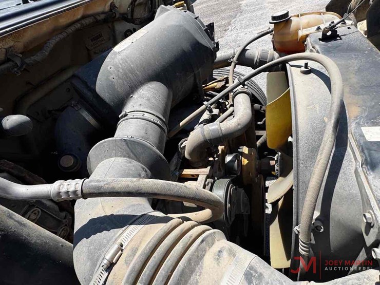 2005-ford-f650-image-18