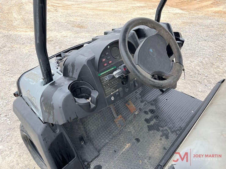 2019-club-car-carryall-1700-image-16