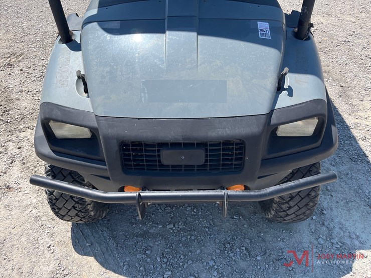 club-car-carryall-1700-image-8