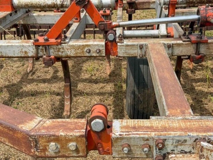 22’-graham-hoeme-chisel-image-9