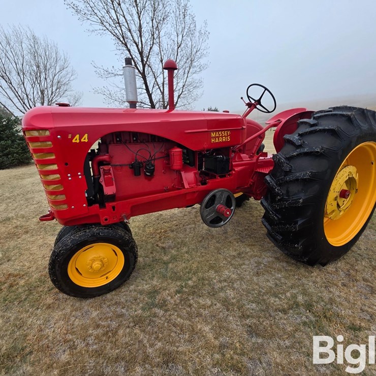 1952 MASSEY-FERGUSON 44