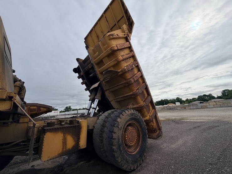1972-caterpillar-769b-image-45